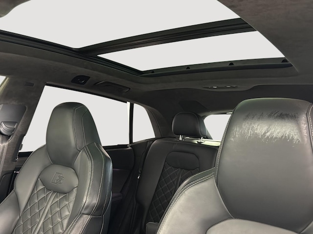 2022 Audi SQ8