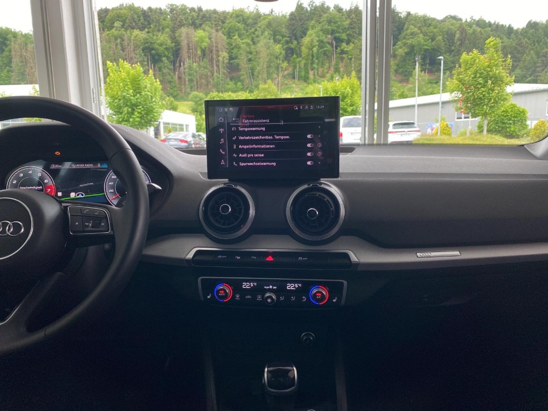 Audi Q2 S line