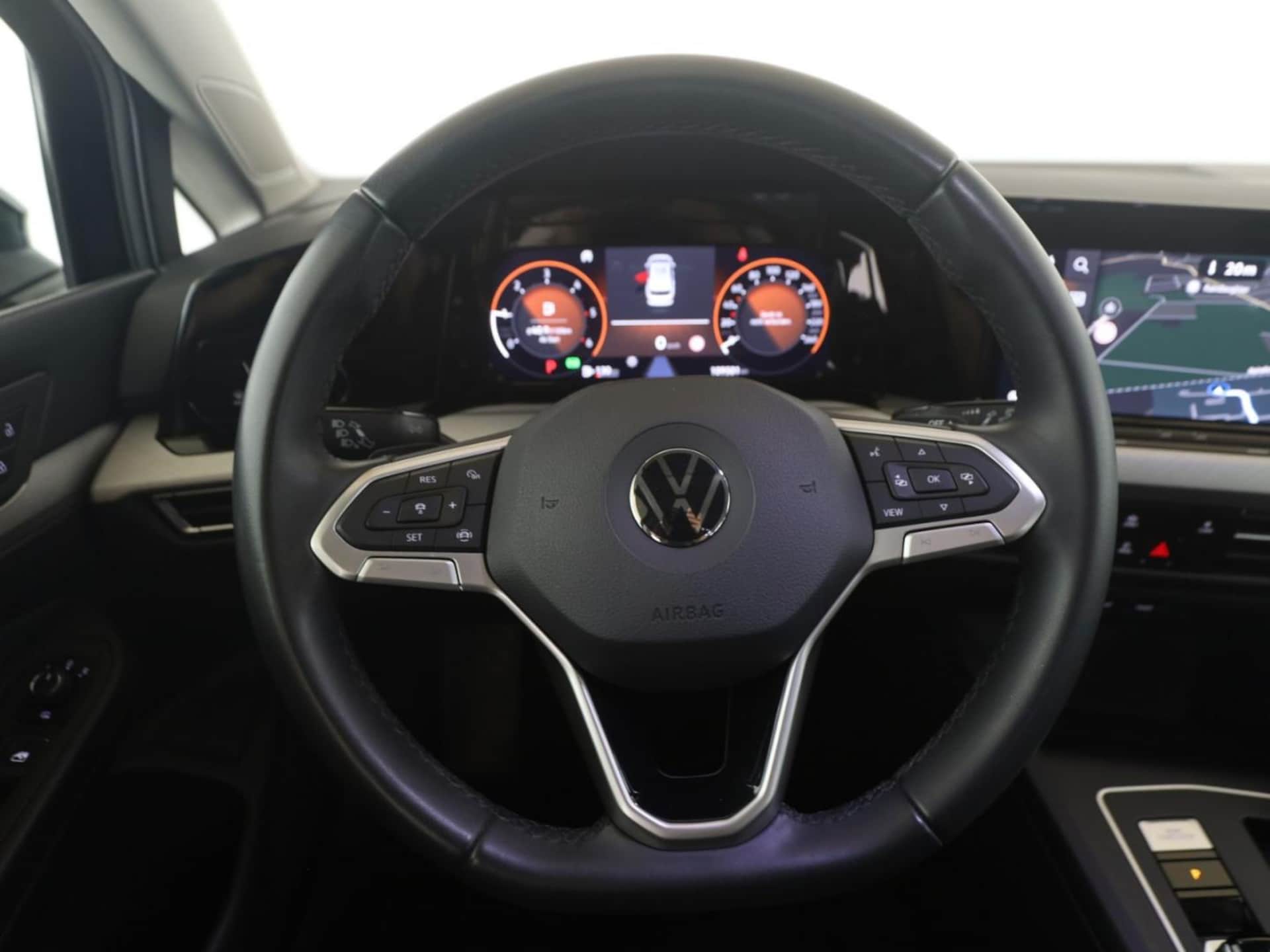 Volkswagen Golf Variant Life