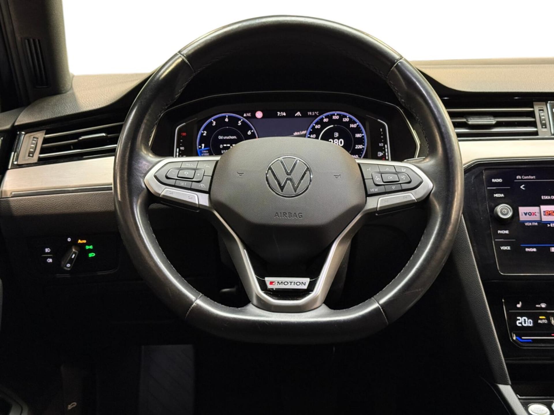 Volkswagen Passat Elegance