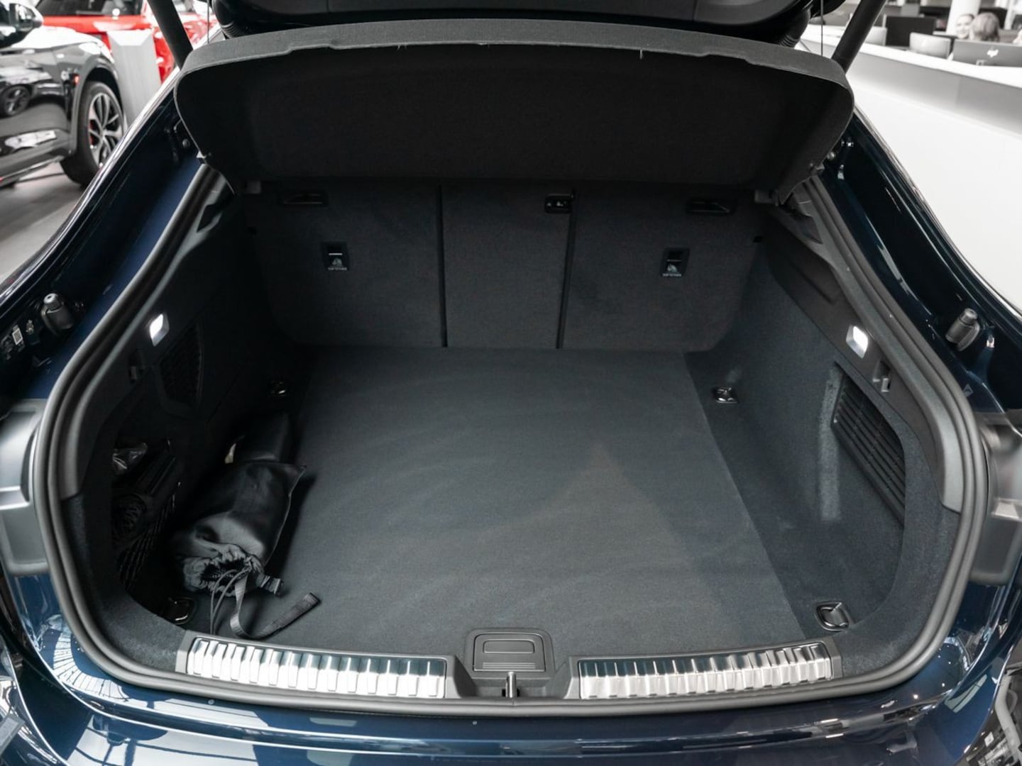 Bild über Audi A5 Limousine TFSI quattro 150 kW S tronic - für weitere Informationen kontaktieren Sie den Audi Partner