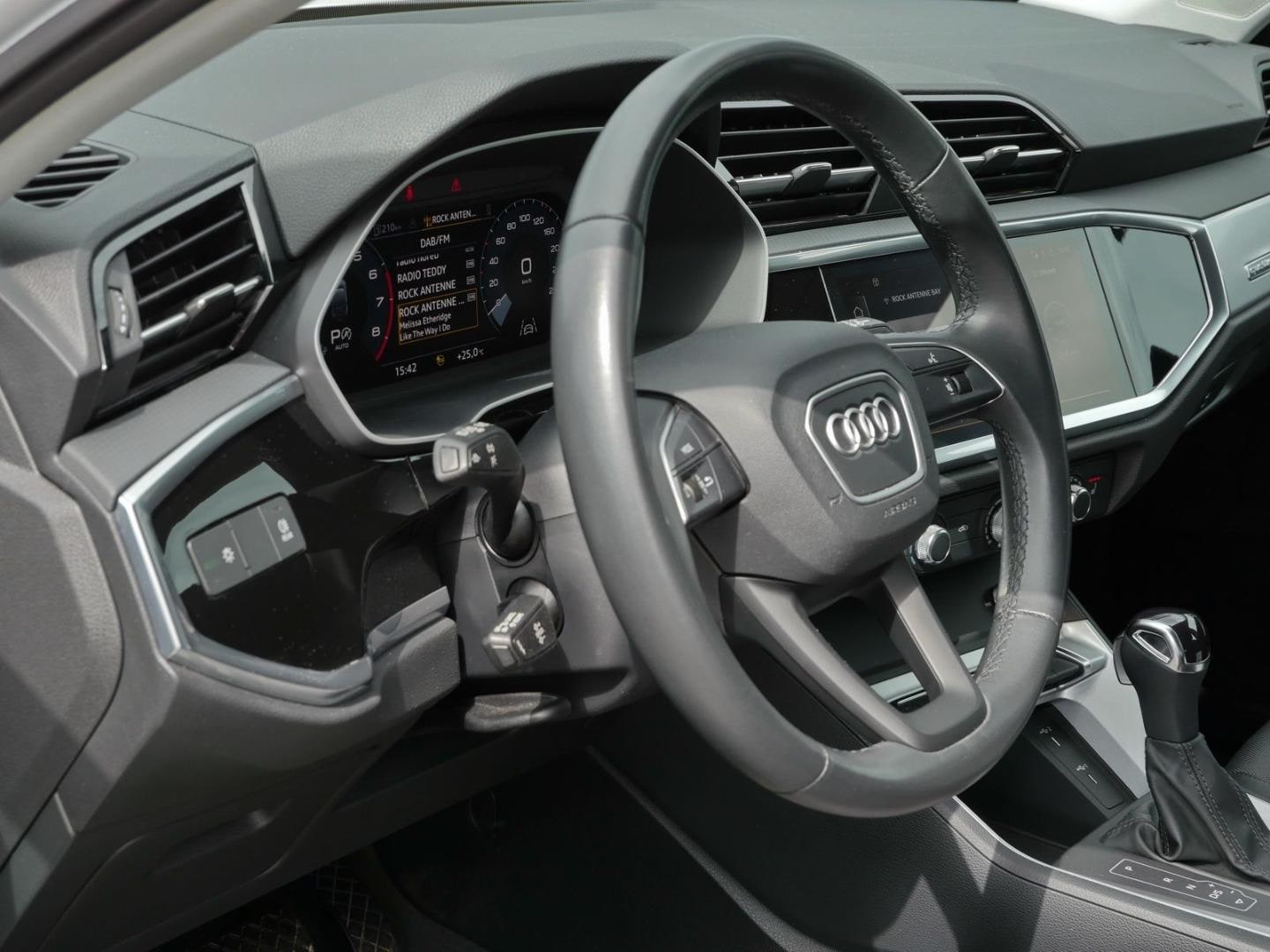 Bild über Audi Q3 Sportback S line 40 TFSI quattro S tronic - für weitere Informationen kontaktieren Sie den Audi Partner