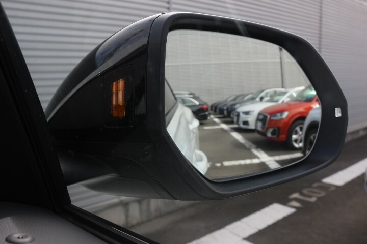 Image about Audi Q8 55 TFSI quattro S line 250(340) kW(PS) tiptronic