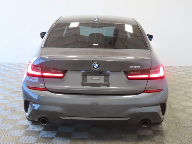 2021 BMW 330i
