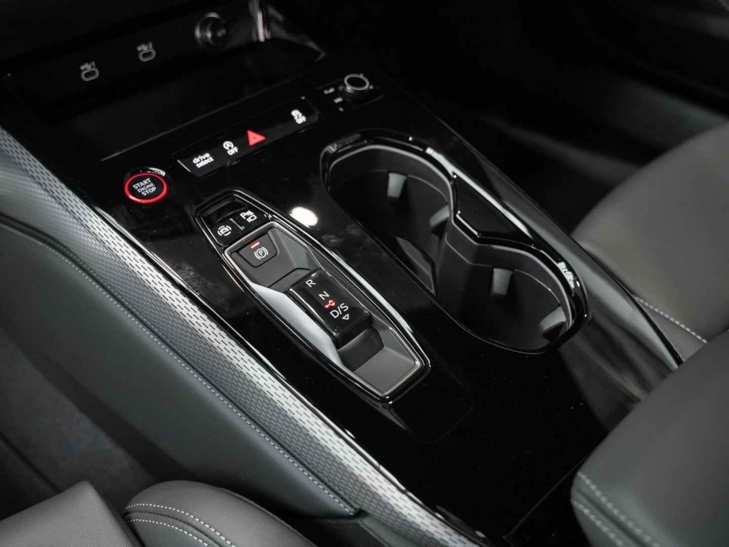 Bild über Audi A5 Limousine TFSI quattro 150 kW S tronic - für weitere Informationen kontaktieren Sie den Audi Partner