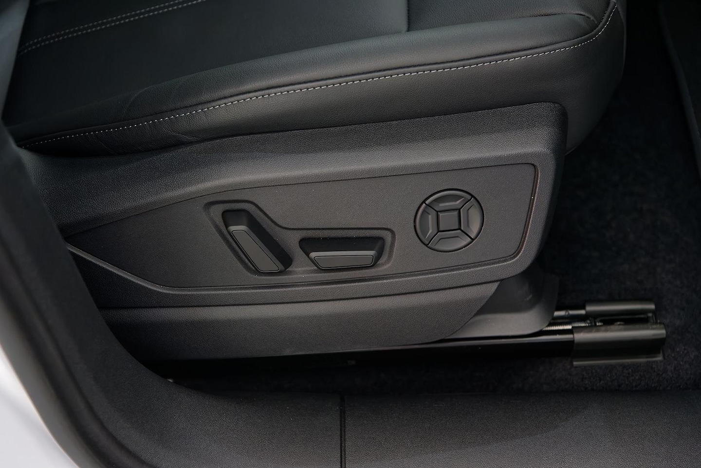 Image about Audi Q5 SUV TFSI 150 kW