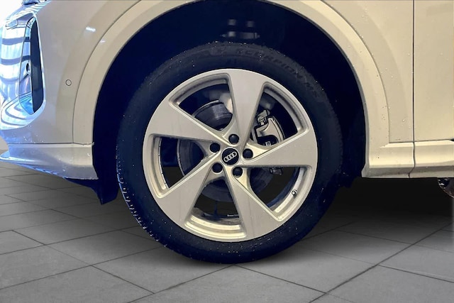 2025 Audi Q5 Premium Plus - Photo 11