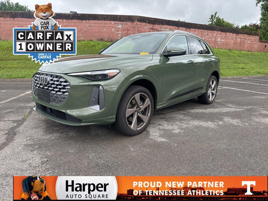2025 Audi Q5 40 Premium Plus's photo