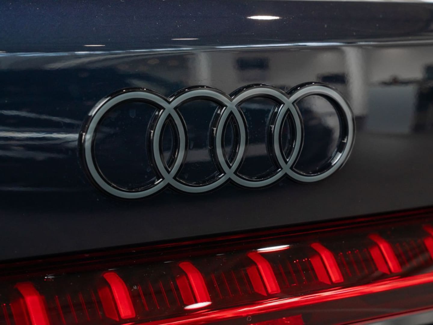 Bild über Audi A5 Limousine TFSI quattro 150 kW S tronic - für weitere Informationen kontaktieren Sie den Audi Partner