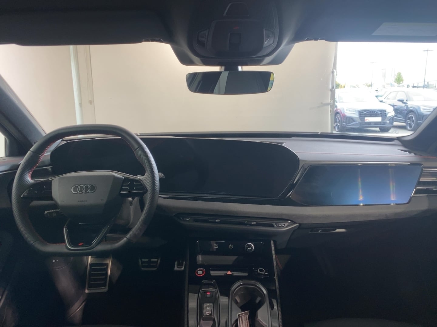 Bild über Audi A6 Avant TFSI quattro 270 kW S tronic - für weitere Informationen kontaktieren Sie den Audi Partner