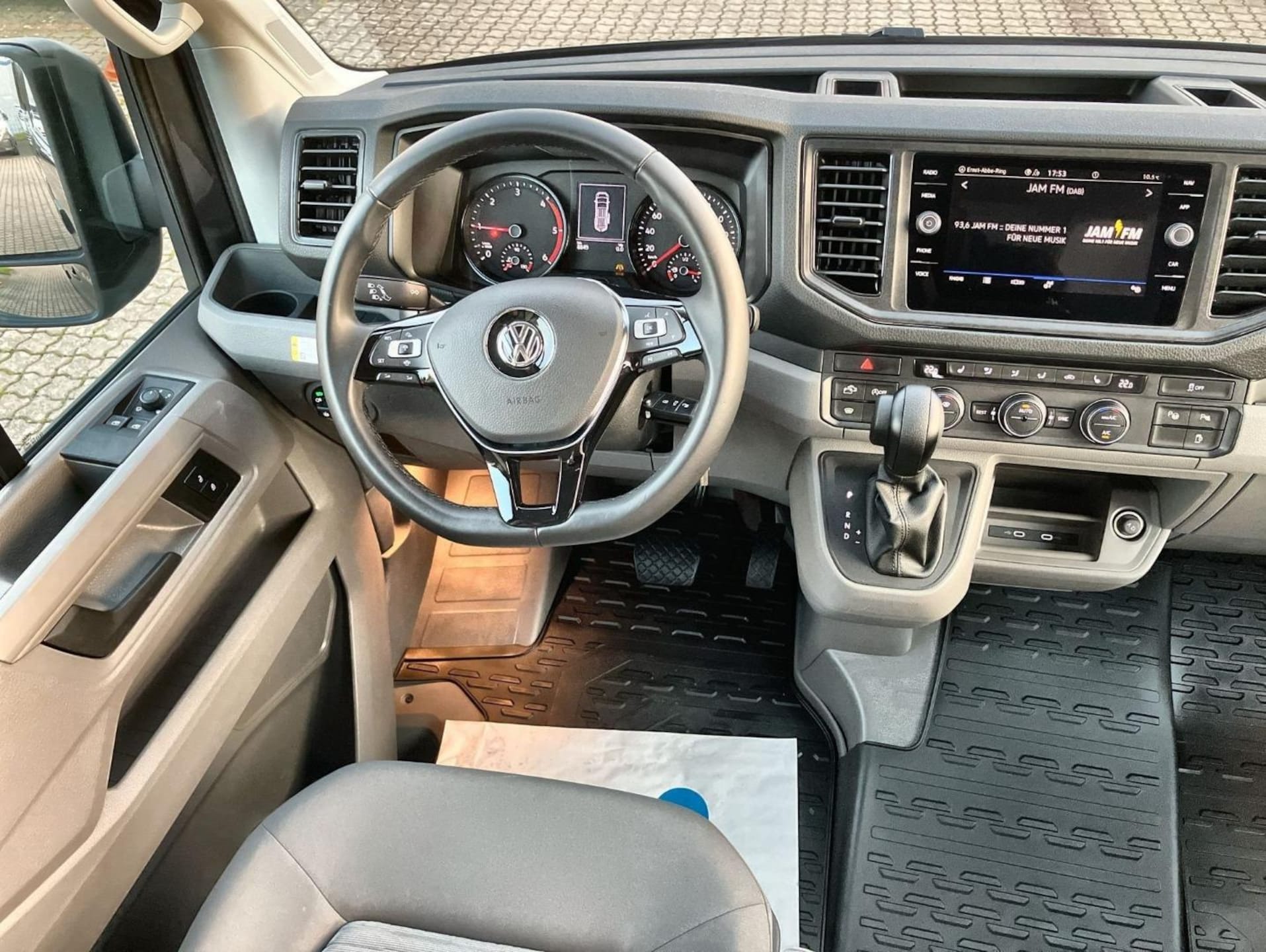 Volkswagen Grand California 600