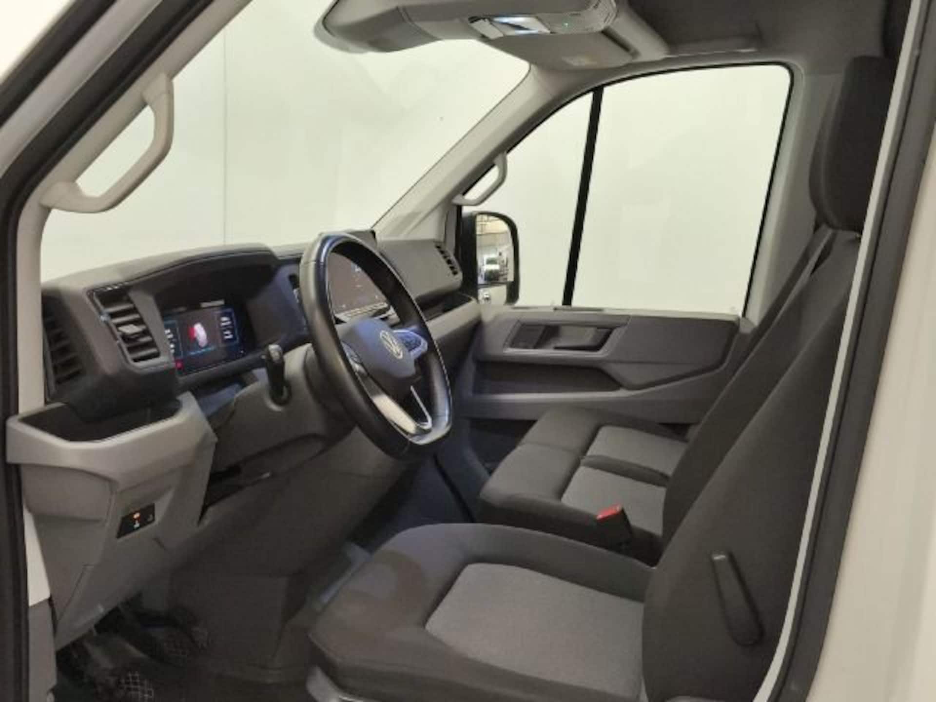 Volkswagen Crafter Kasten langer Radstand