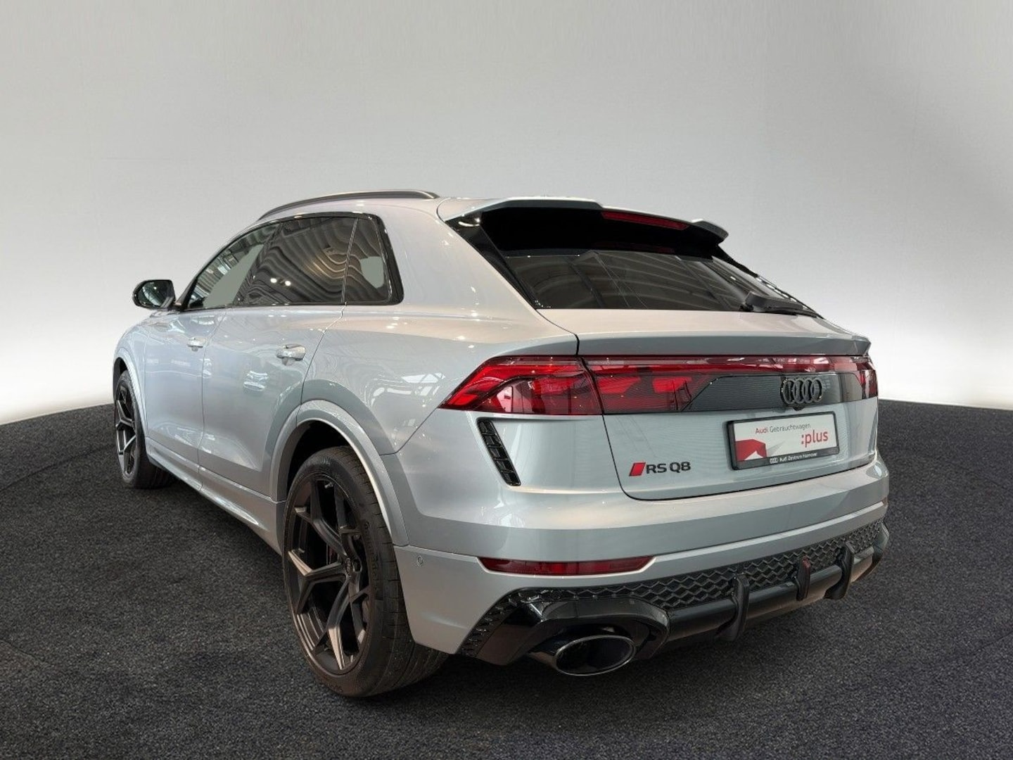 Bild über Audi RS Q8 SUV TFSI quattro 471 kW tiptronic - für weitere Informationen kontaktieren Sie den Audi Partner