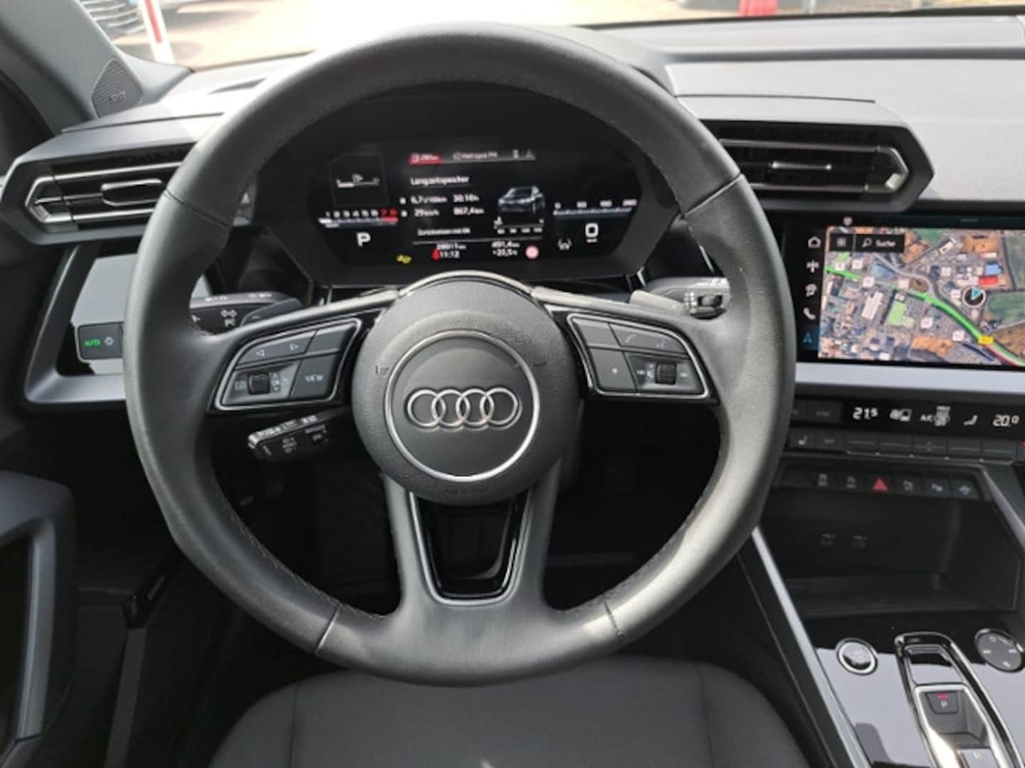 Bild über Audi A3 Sportback 30 TFSI S tronic - für weitere Informationen kontaktieren Sie den Audi Partner