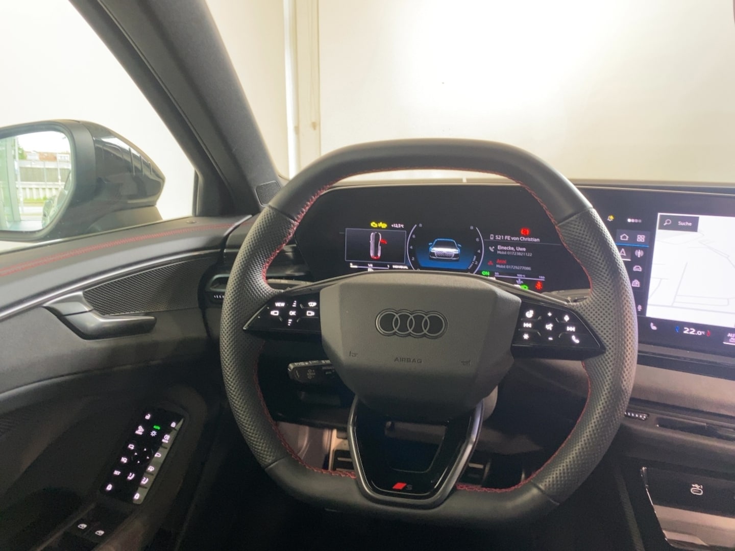Bild über Audi A6 Avant TFSI quattro 270 kW S tronic - für weitere Informationen kontaktieren Sie den Audi Partner