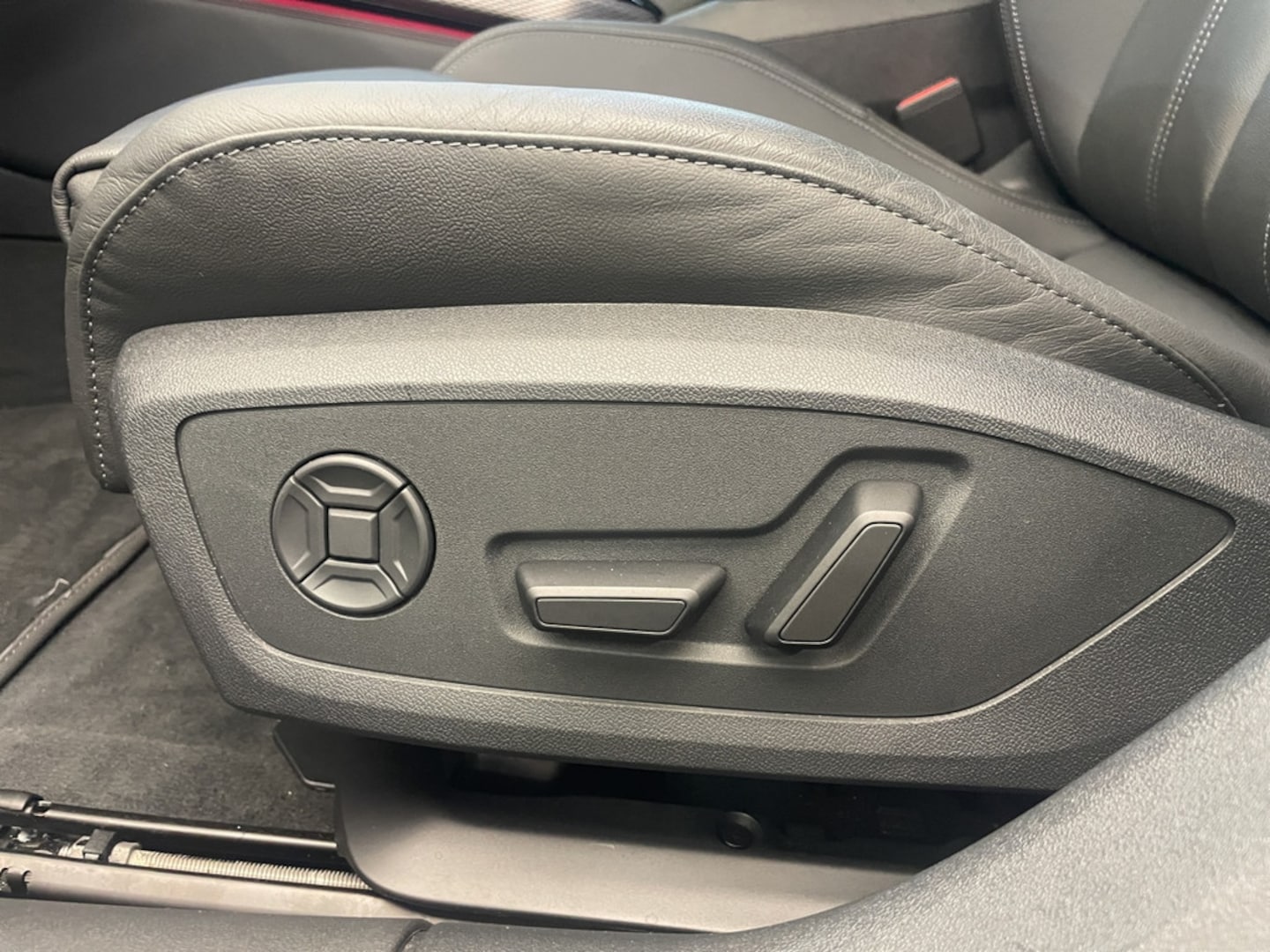 Bild über Audi A6 Avant edition one TFSI 150 kW S tronic - für weitere Informationen kontaktieren Sie den Audi Partner
