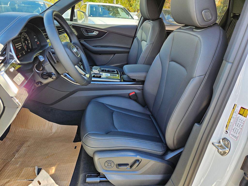 2026 Audi Q7 Premium Plus - Photo 8