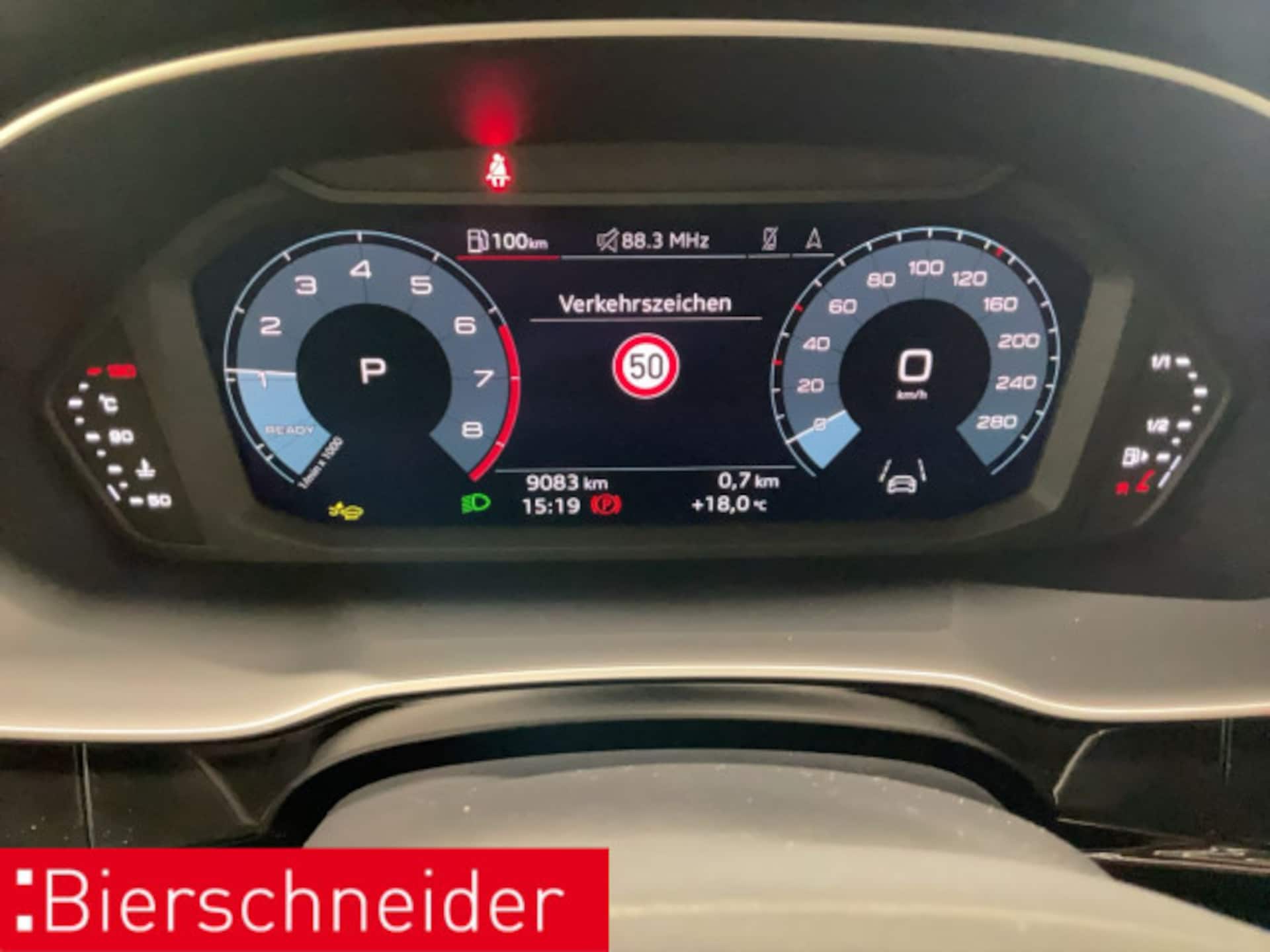 Audi Q3 SUV S line