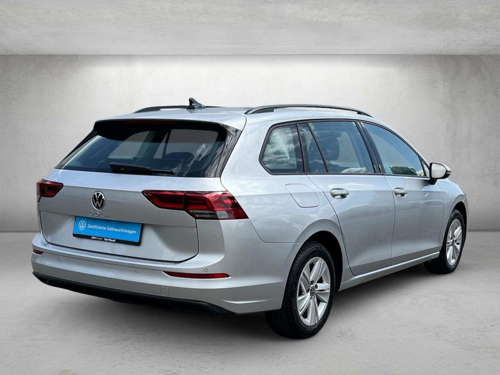 Volkswagen Golf Variant Life