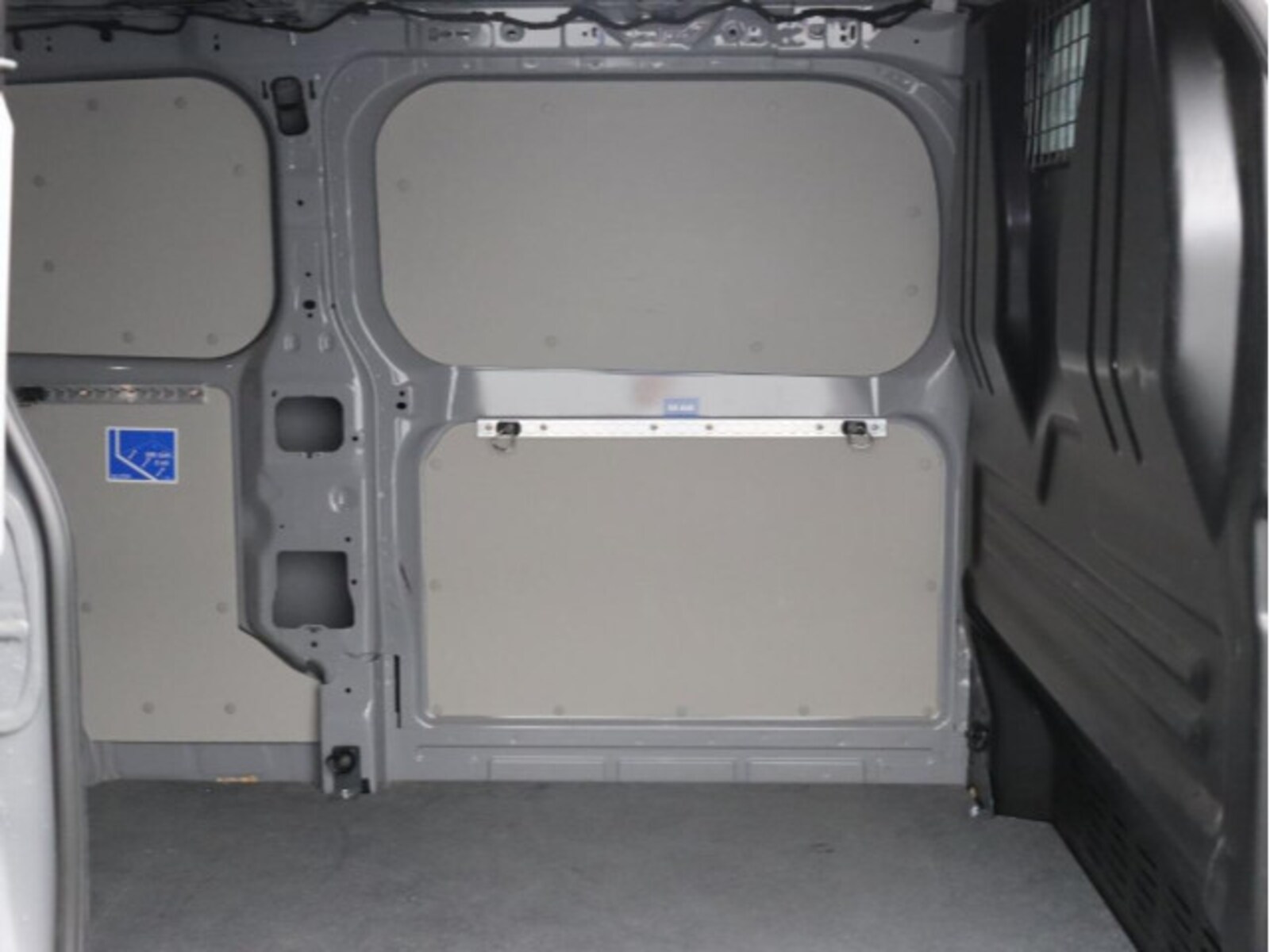 Volkswagen Transporter Kasten langer Radstand – Bild 5