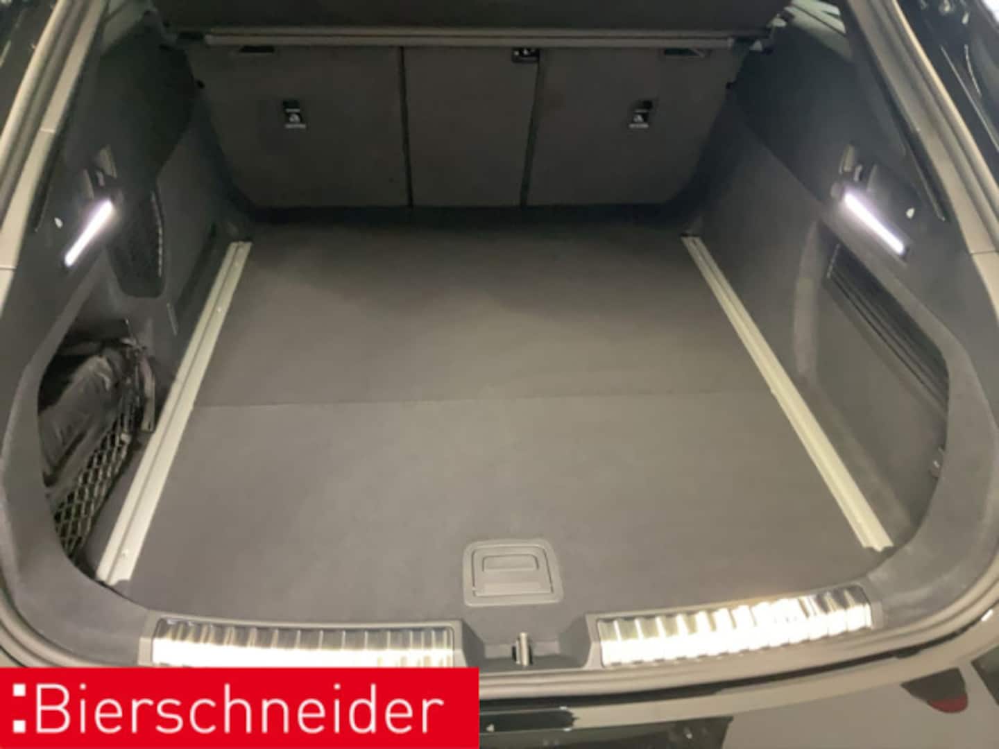 Bild über Audi A6 Avant TFSI quattro 270 kW S tronic - für weitere Informationen kontaktieren Sie den Audi Partner