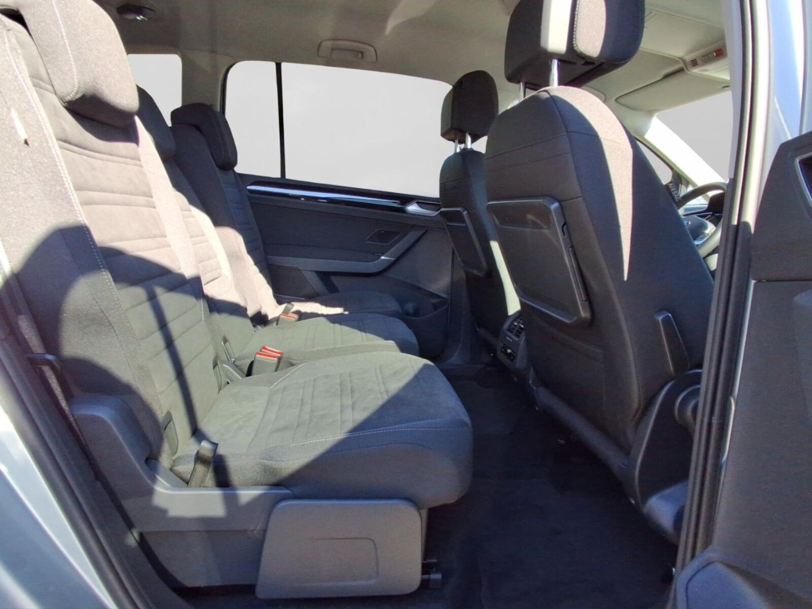 Volkswagen Touran – Bild 17