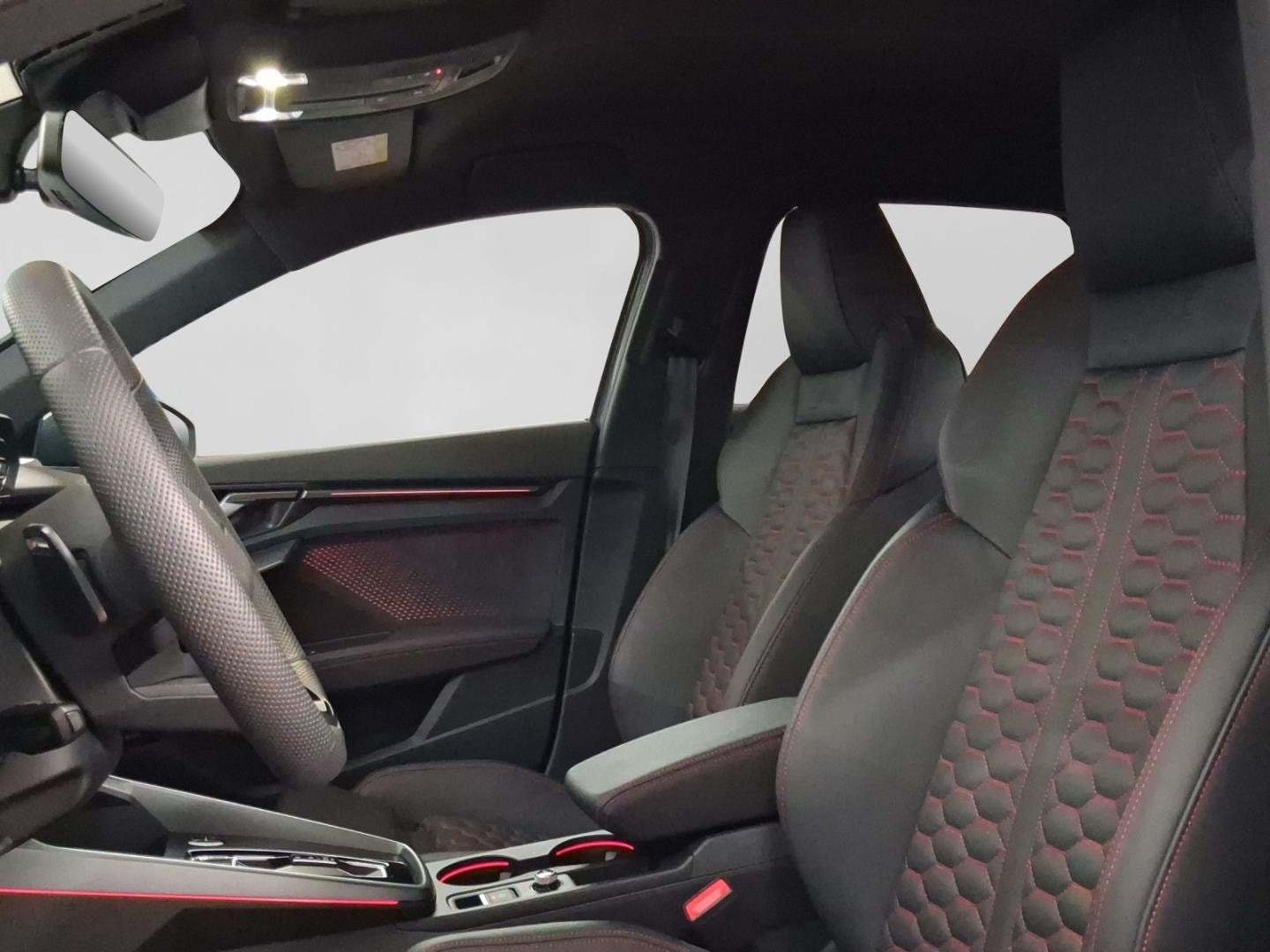 Bild über Audi RS 3 Sportback TFSI quattro 294 kW S tronic - für weitere Informationen kontaktieren Sie den Audi Partner