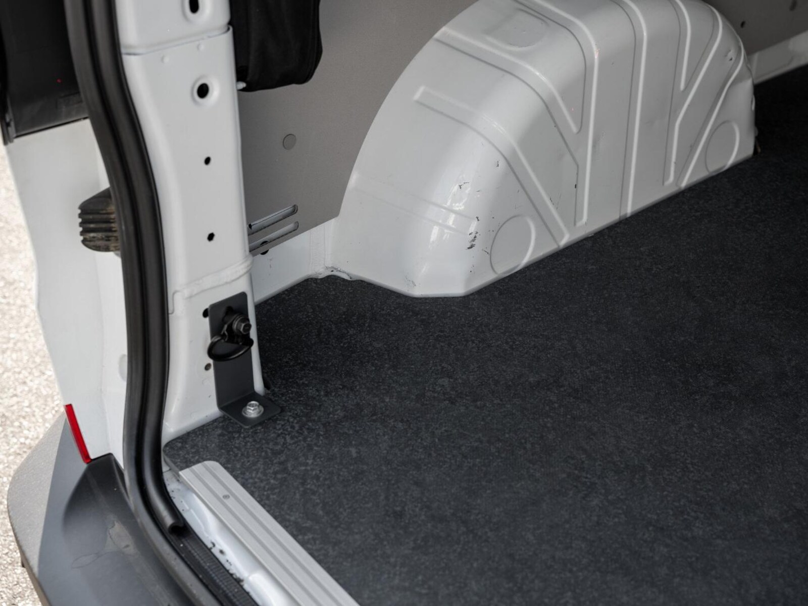 Volkswagen Transporter Kasten langer Radstand – Bild 25