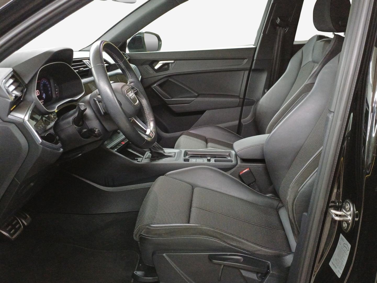 Bild über Audi Q3 Attraction S line 35 TFSI 110 kW (150 PS) S tronic - for more details contact your dealer