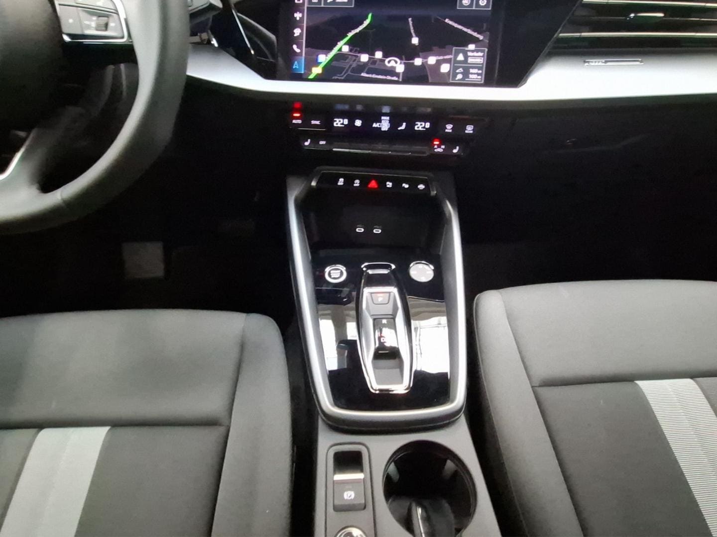 Bild über Audi A3 Limousine advanced 35 TDI S tronic - für weitere Informationen kontaktieren Sie den Audi Partner