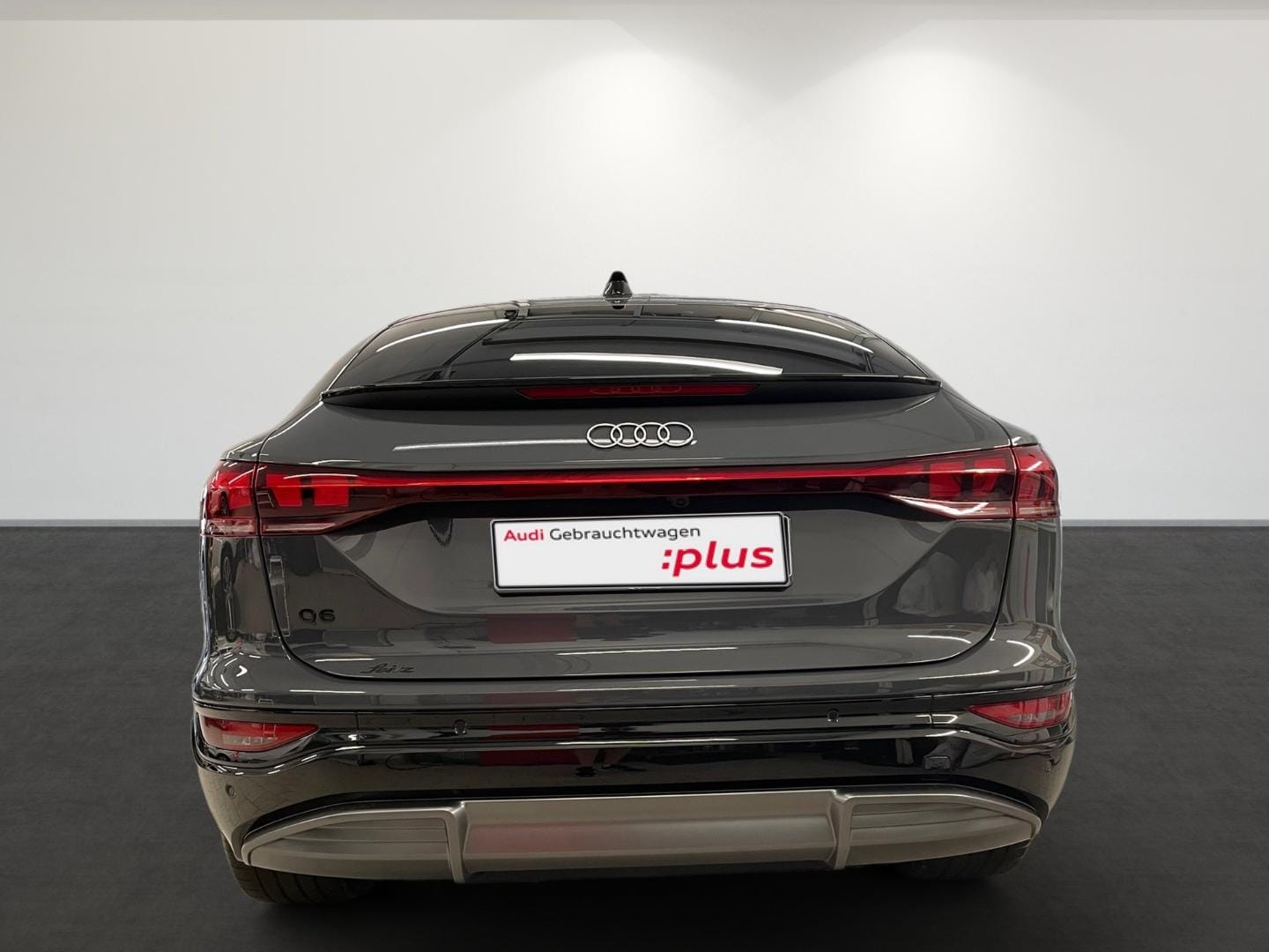 Bild über Audi Q6 Sportback e-tron e-tron performance - für weitere Informationen kontaktieren Sie den Audi Partner