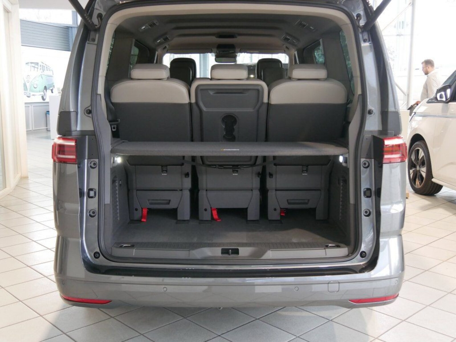 Volkswagen Multivan Langversion – Bild 8