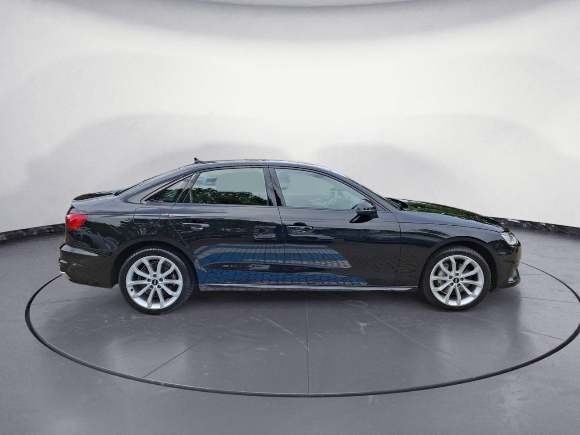 Audi A4 Limousine Advanced