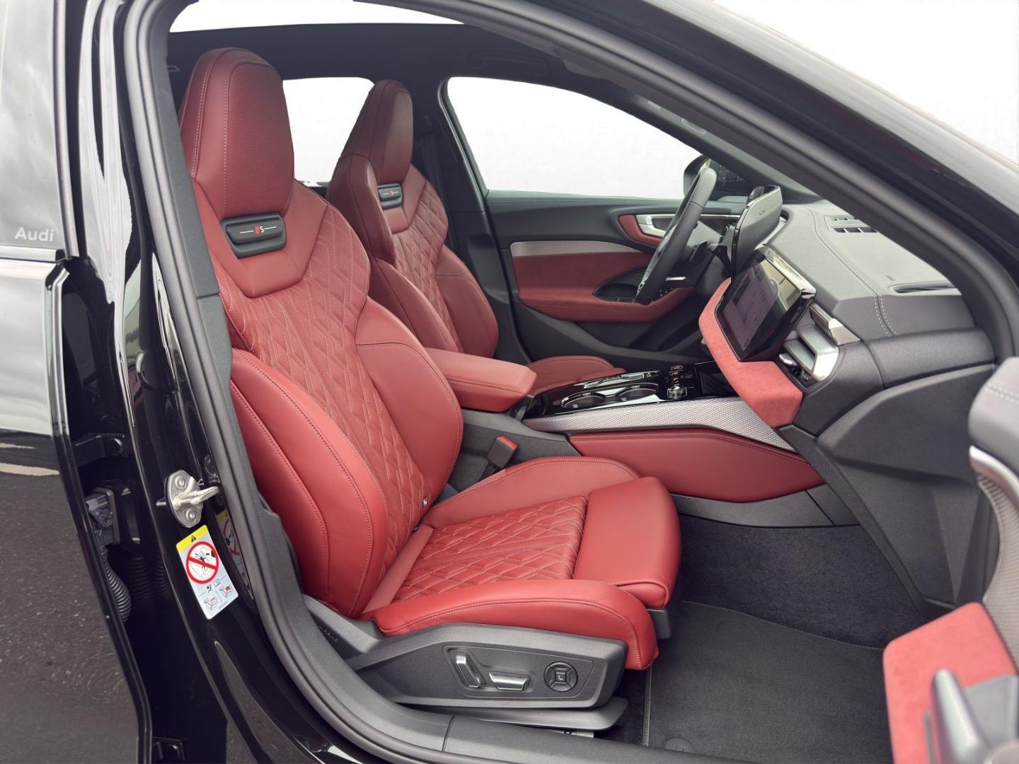 Bild über Audi S5 Avant edition one TFSI 270 kW S tronic - für weitere Informationen kontaktieren Sie den Audi Partner