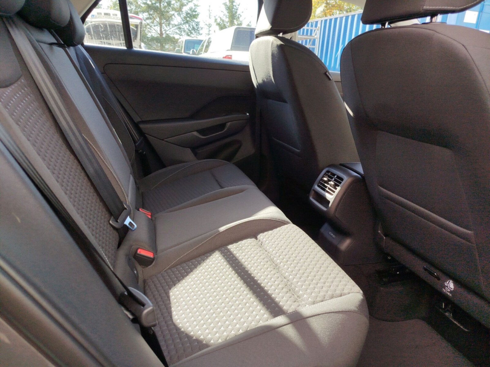 Volkswagen T-Roc – Bild 9