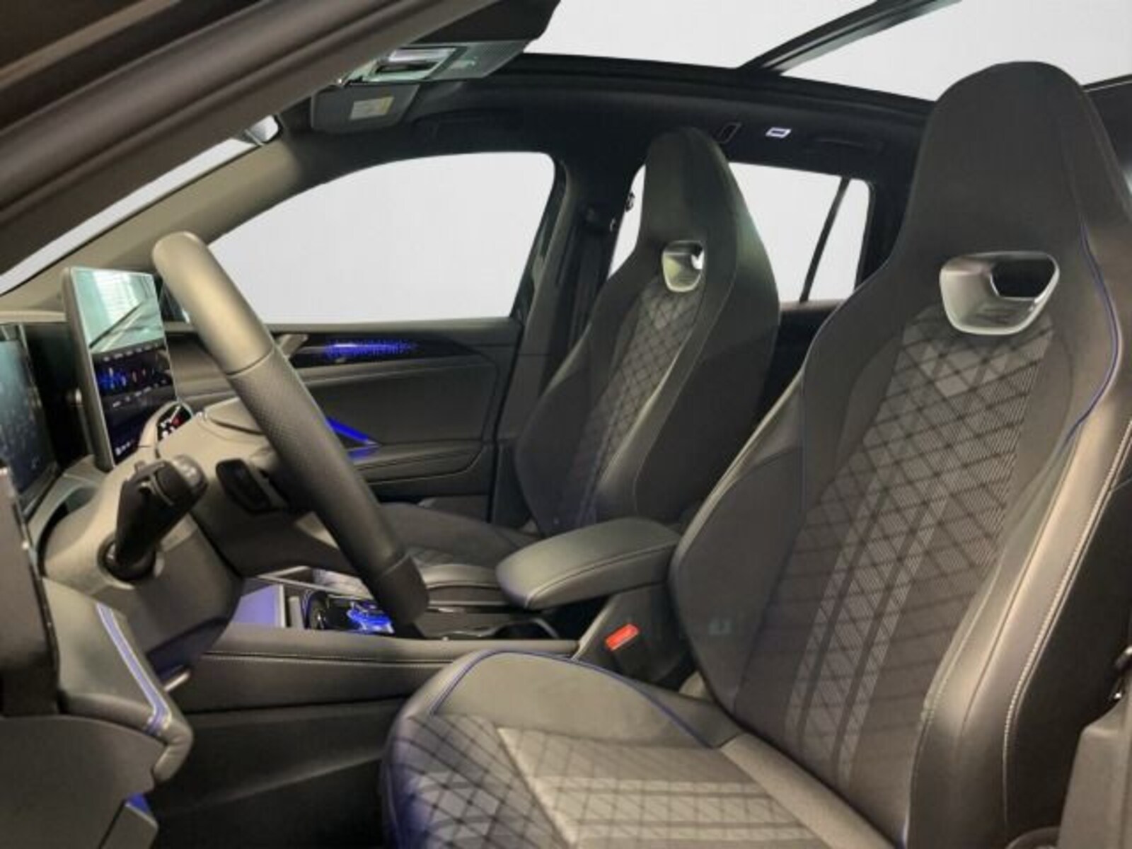 Volkswagen Tiguan – Bild 12