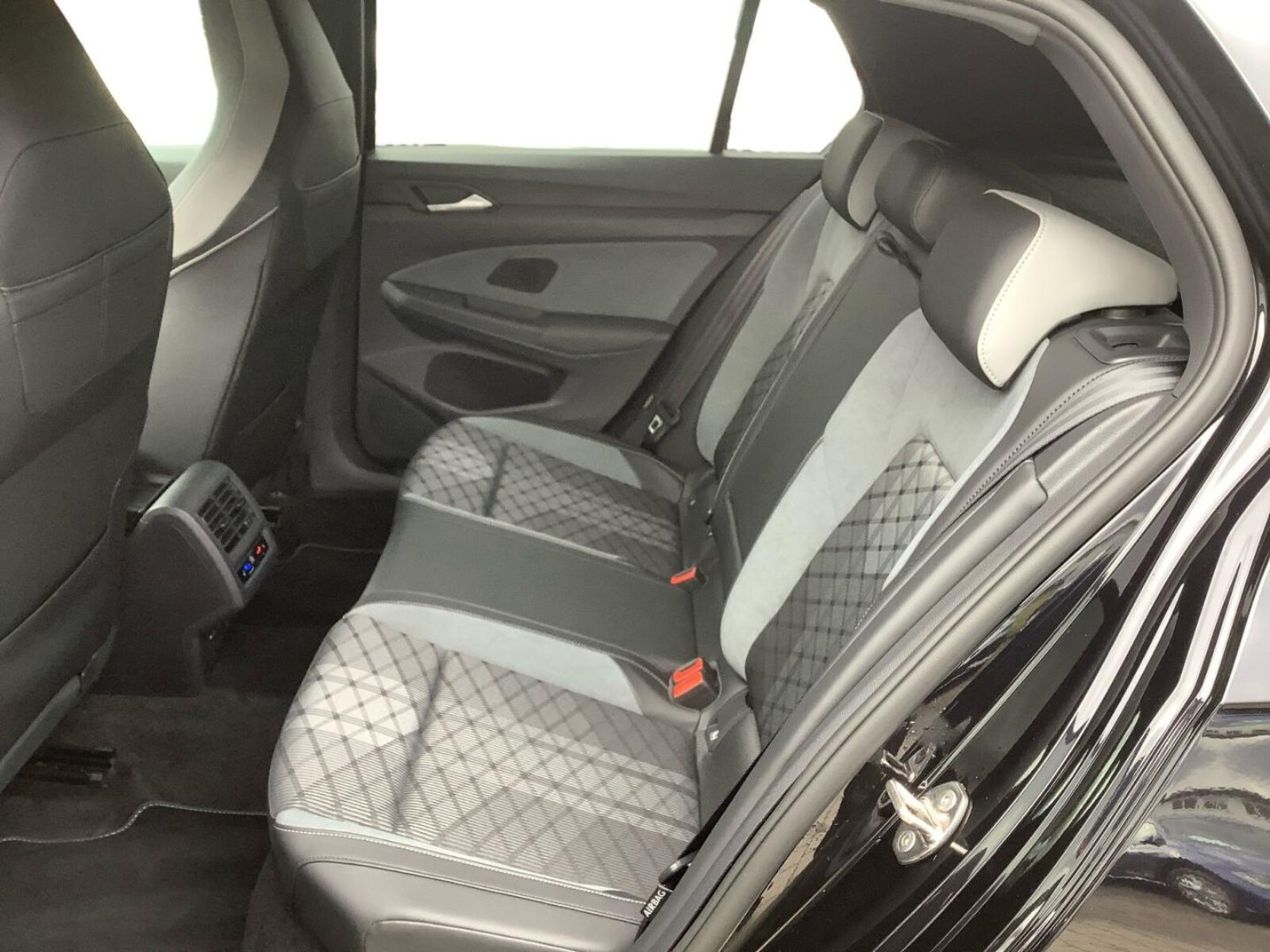 Volkswagen Golf – Bild 9