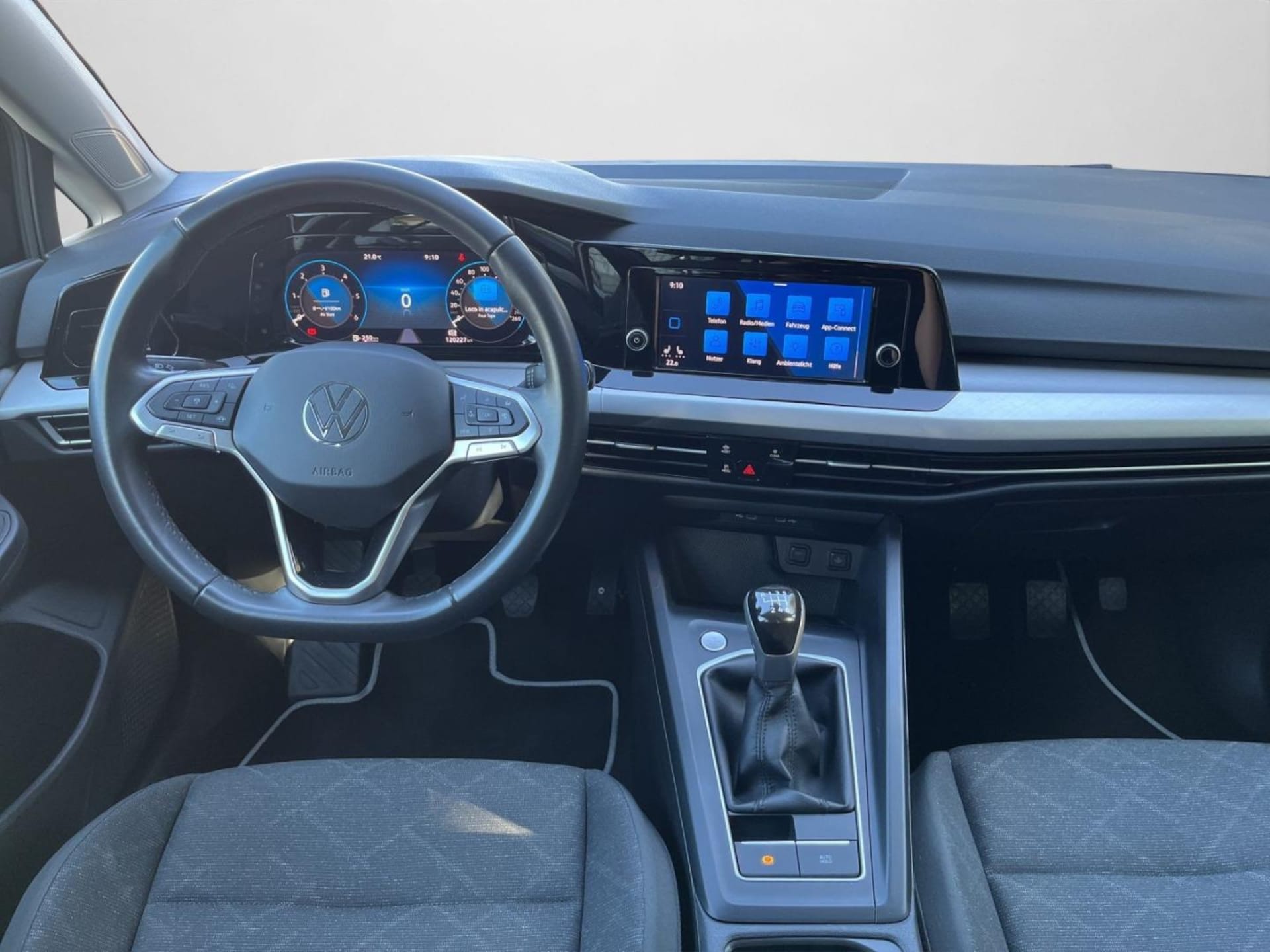 Volkswagen Golf Life