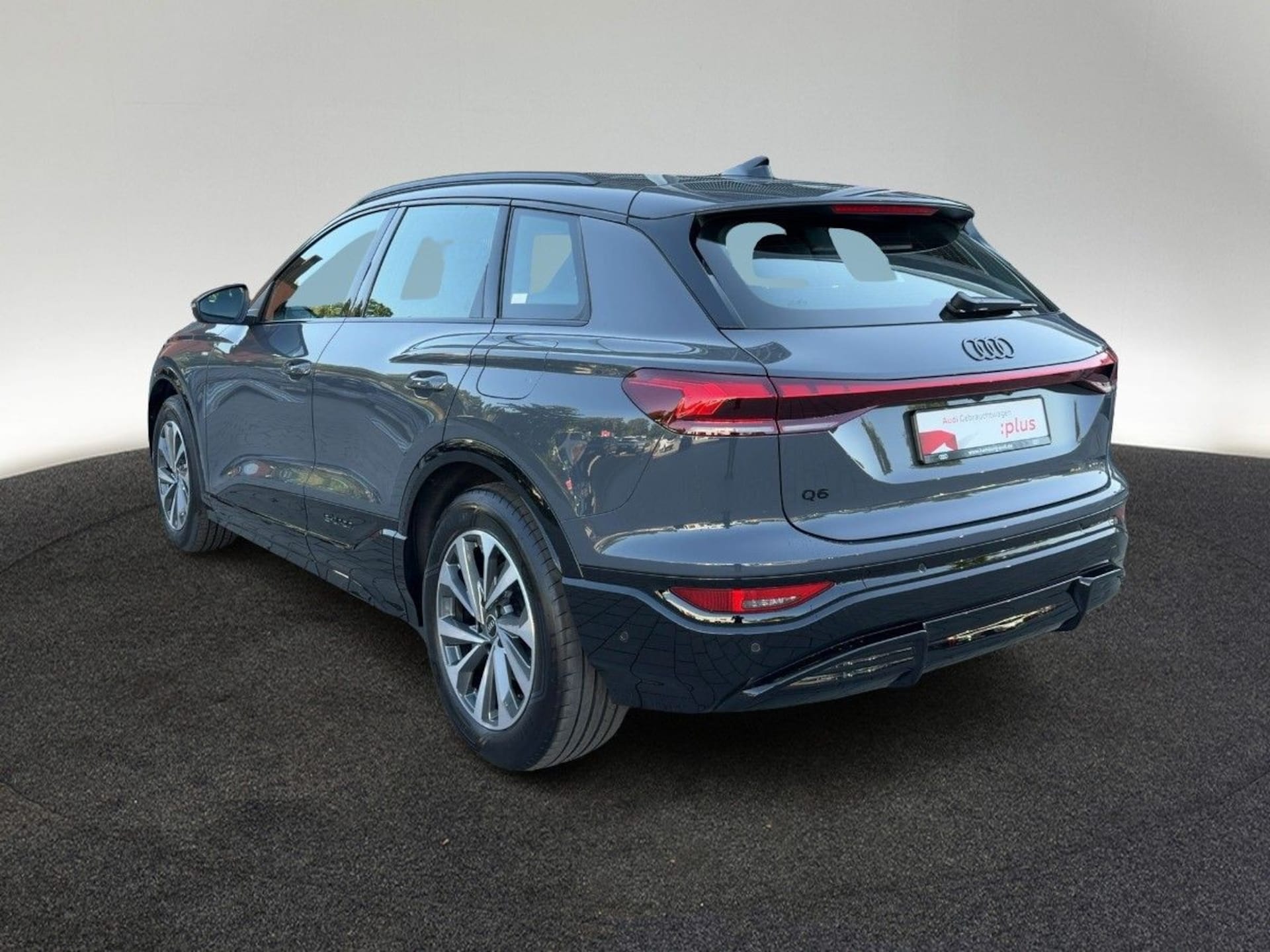Audi Q6 SUV e-tron
