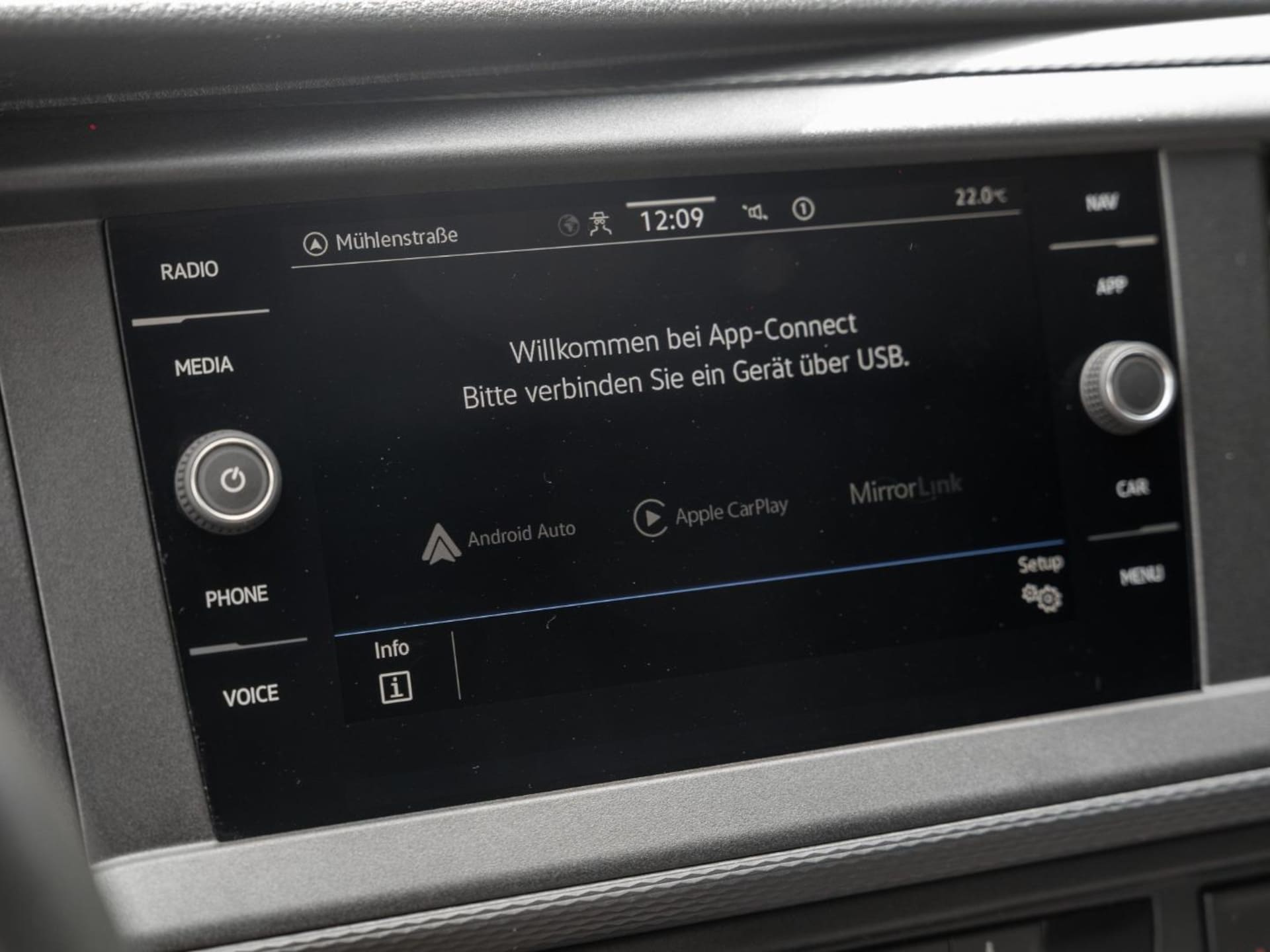 Volkswagen T6.1 Transporter Kasten langer Radstand