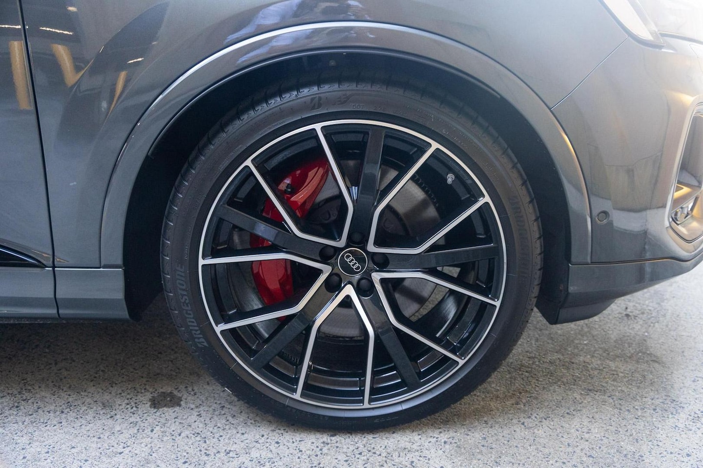 Image about Audi SQ7 SUV TFSI quattro tiptronic