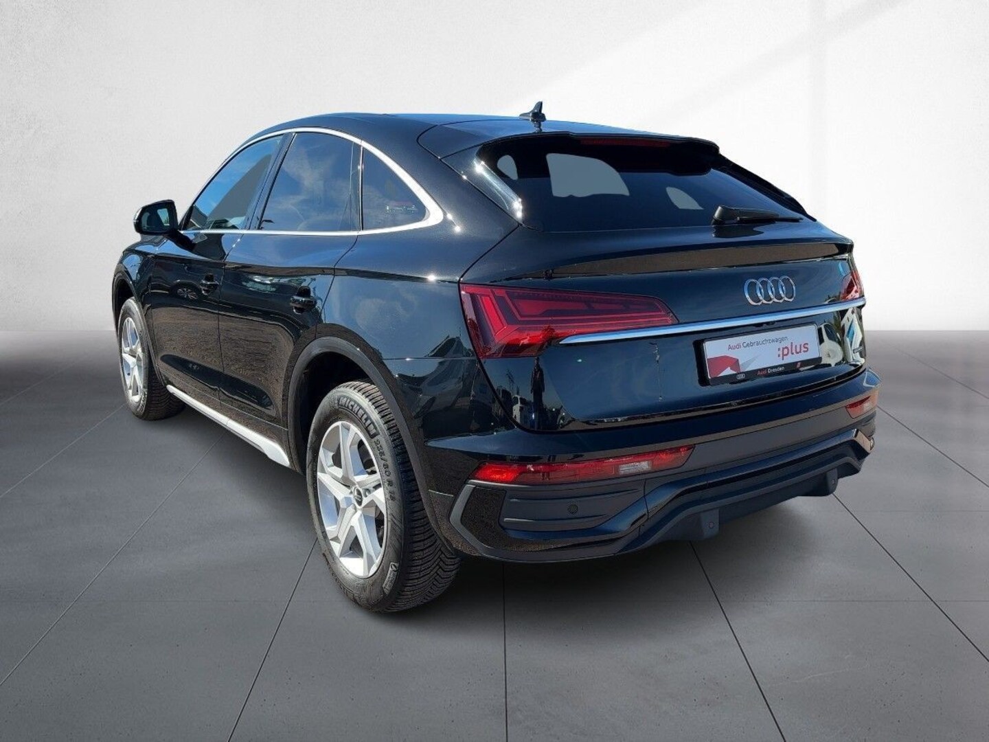 Bild über Audi Q5 Sportback 40 TFSI quattro S tronic - für weitere Informationen kontaktieren Sie den Audi Partner