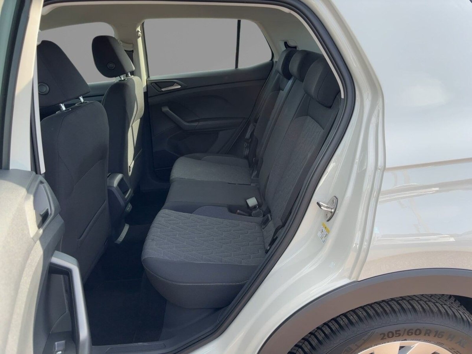 Volkswagen T-Cross – Bild 12