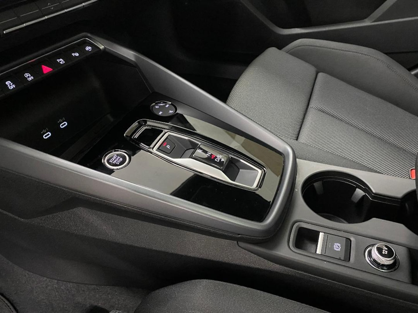 Bild über Audi A3 Sportback advanced 30 TFSI S tronic - für weitere Informationen kontaktieren Sie den Audi Partner
