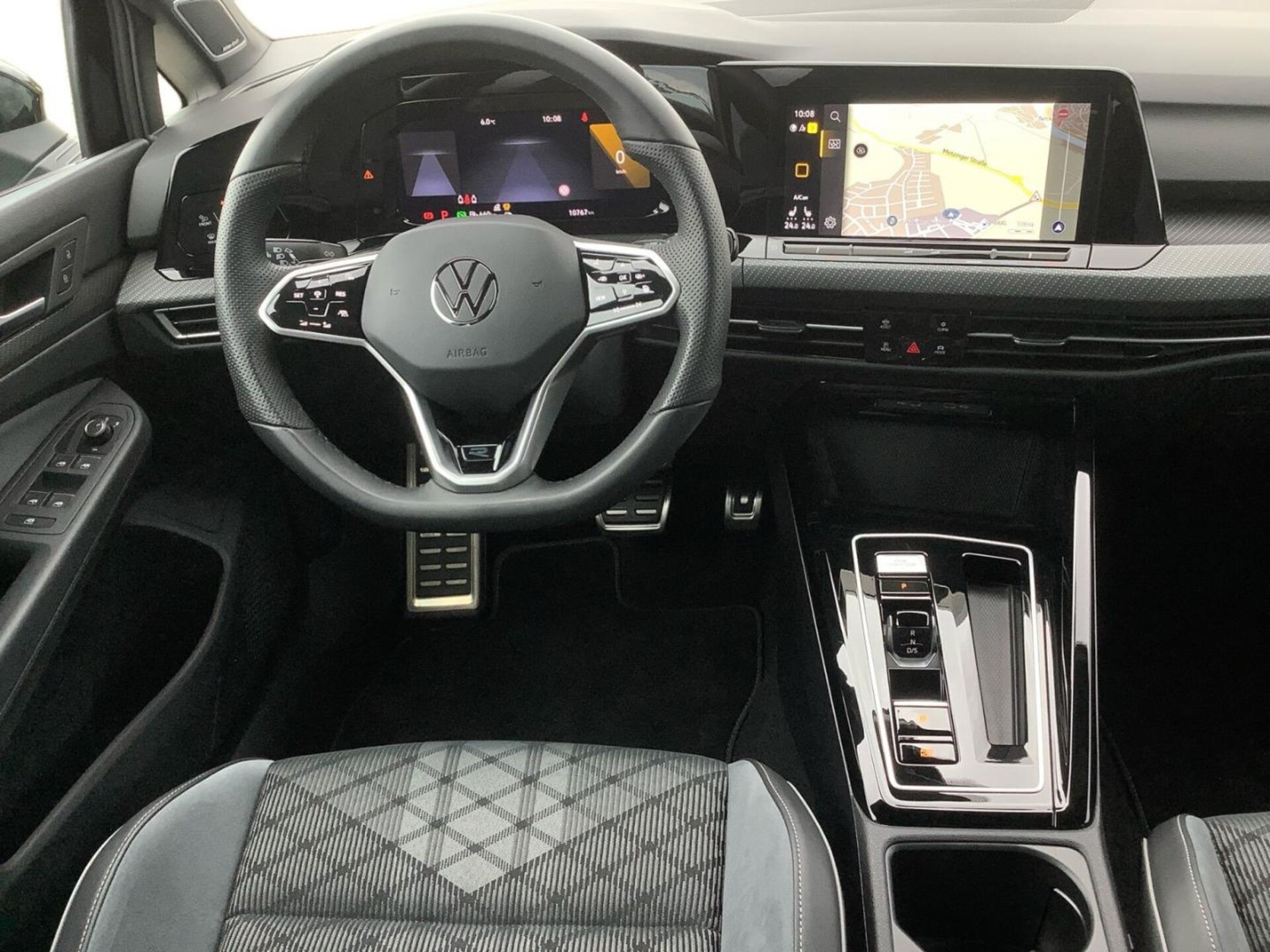 Volkswagen Golf R-Line