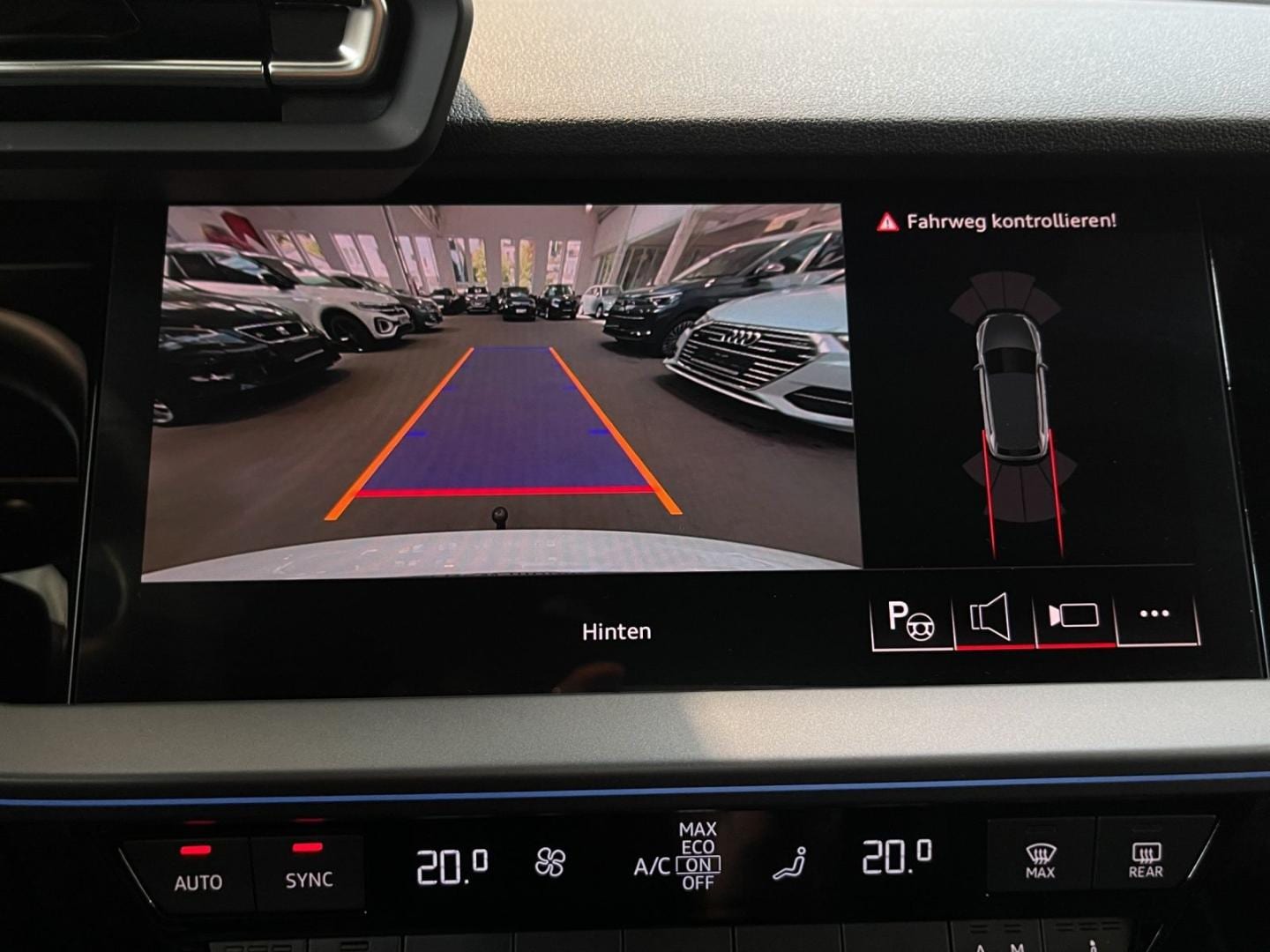 Bild über Audi A3 Sportback TFSI e S line 45 TFSI e S tronic - für weitere Informationen kontaktieren Sie den Audi Partner