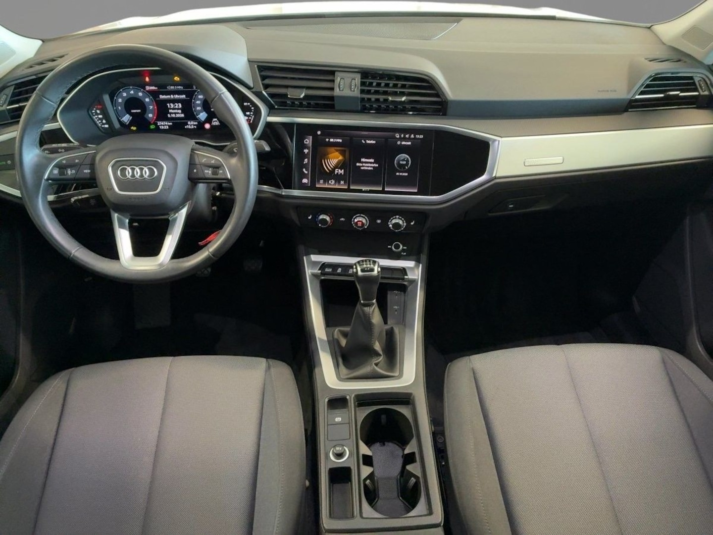 Bild über Audi Q3 Sportback 35 TFSI Schaltgetriebe - für weitere Informationen kontaktieren Sie den Audi Partner