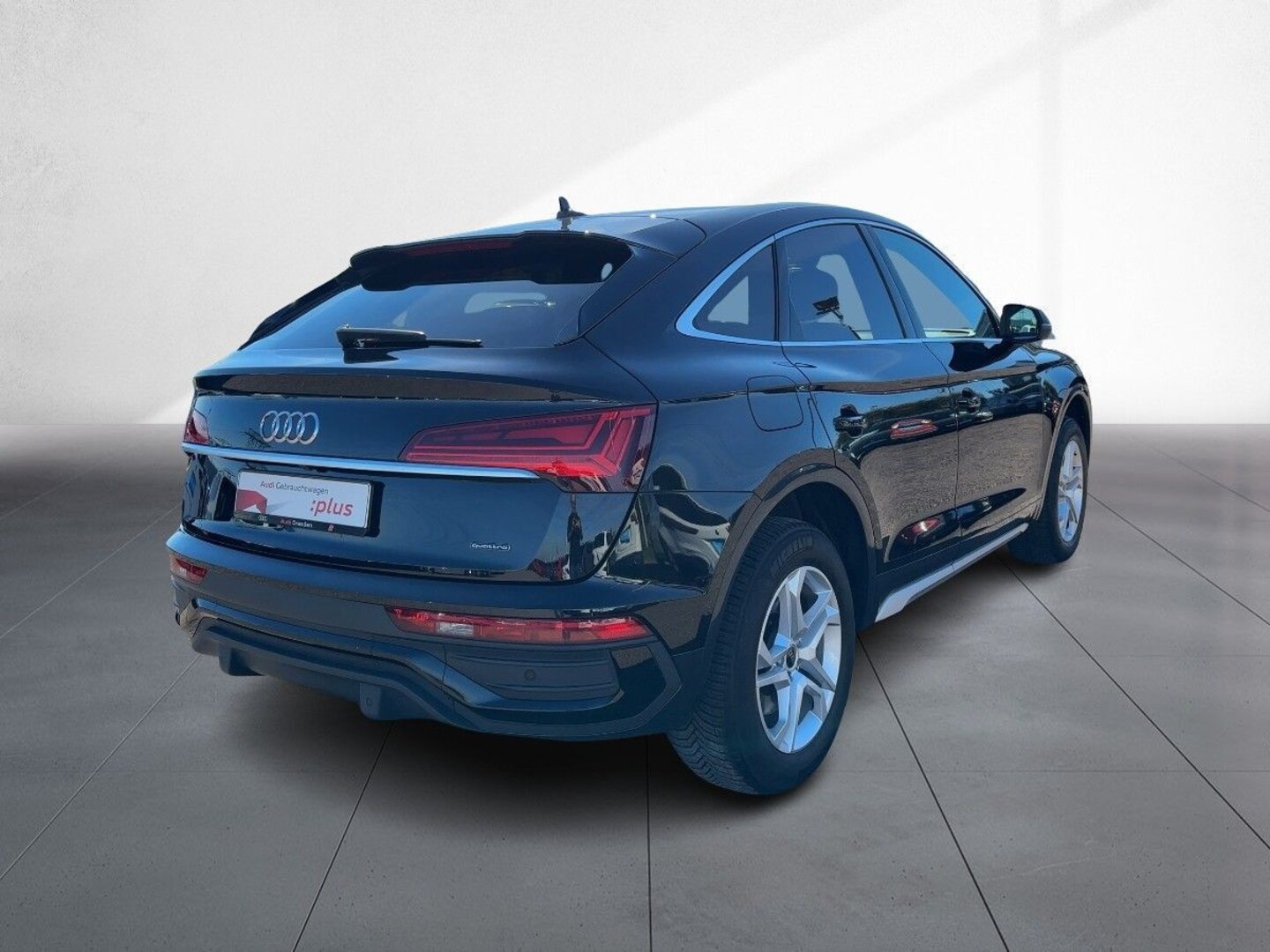 Bild über Audi Q5 Sportback 40 TFSI quattro S tronic - für weitere Informationen kontaktieren Sie den Audi Partner