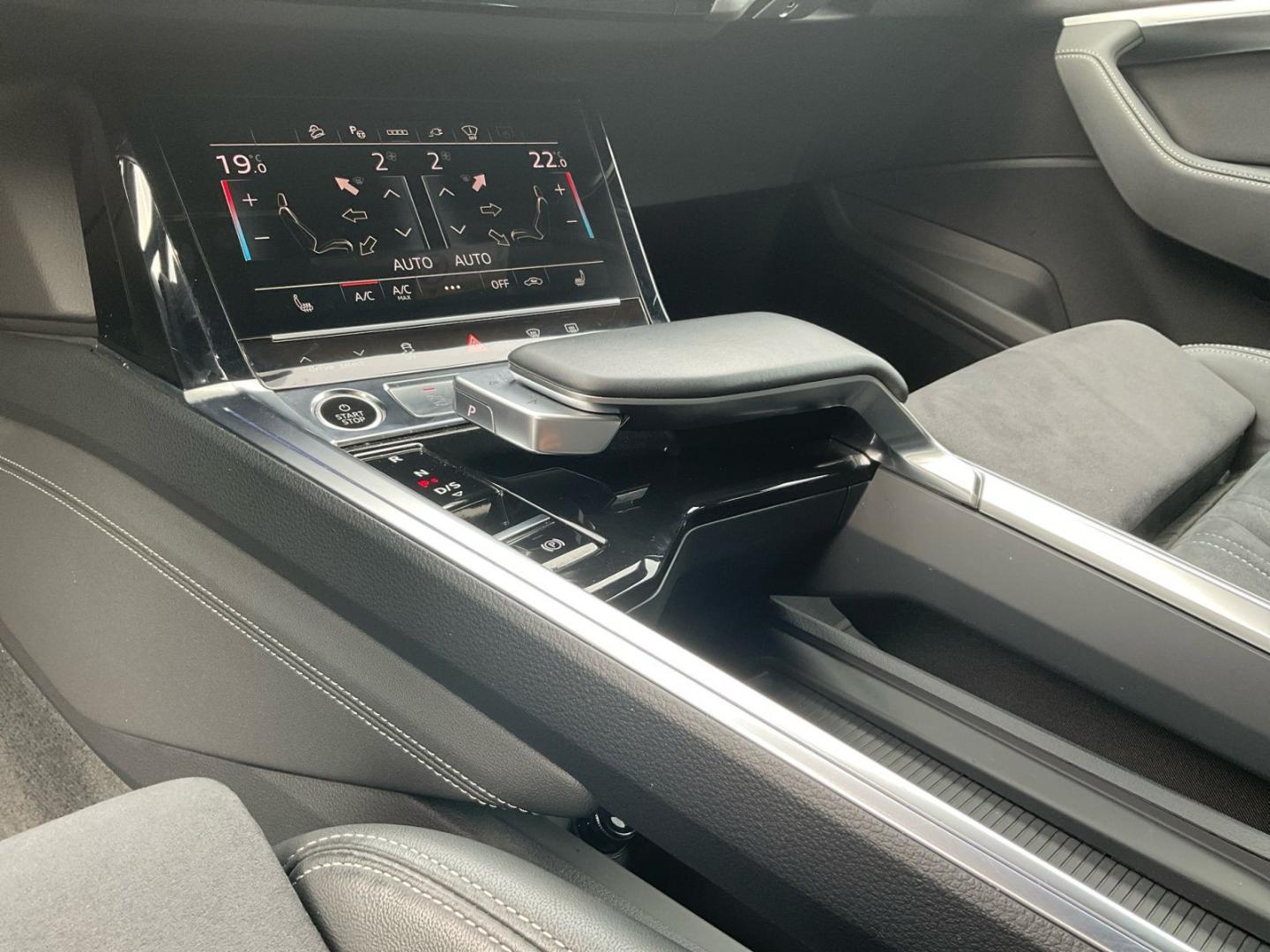 Image about Audi Q8 Sportback e-tron S line 55 e-tron quattro