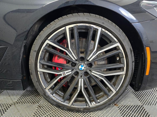 2023 BMW M550